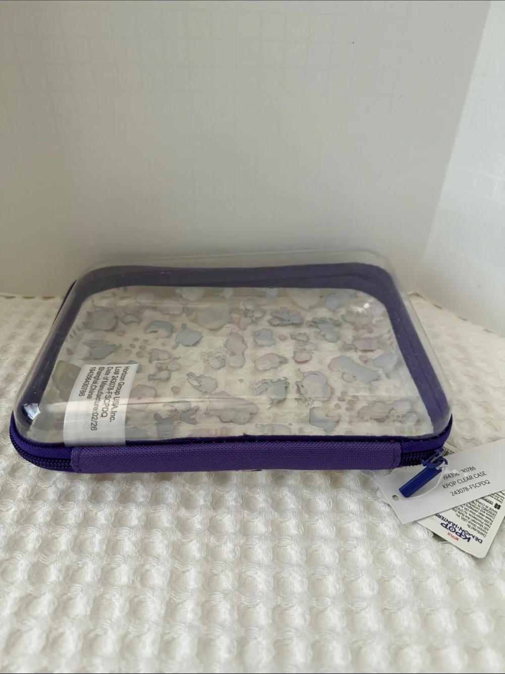 Netflix K-POP Demon Hunters Chibi-Style Clear PVC Pencil Case with Purple Trim.